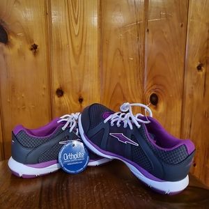 Avia Respon-Gel womens size 7. New with tags